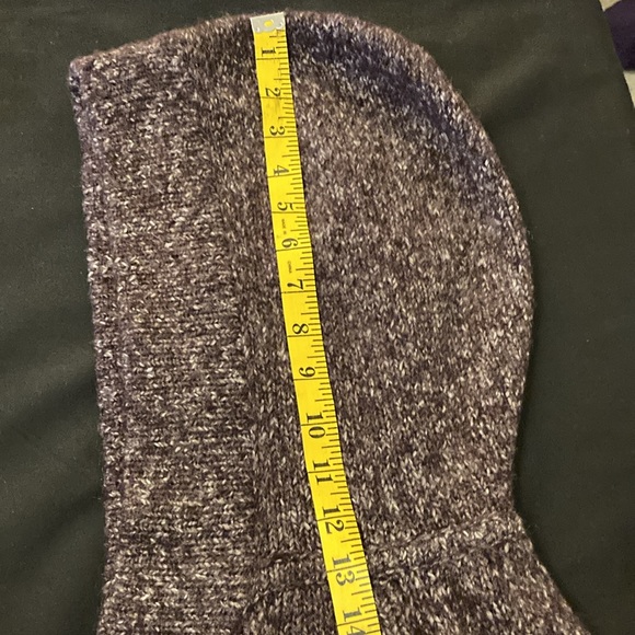 Vintage BCBGMAXAZARIA Purple and White Sweater with Hood and Pockets, Size M. - Picture 16 of 16